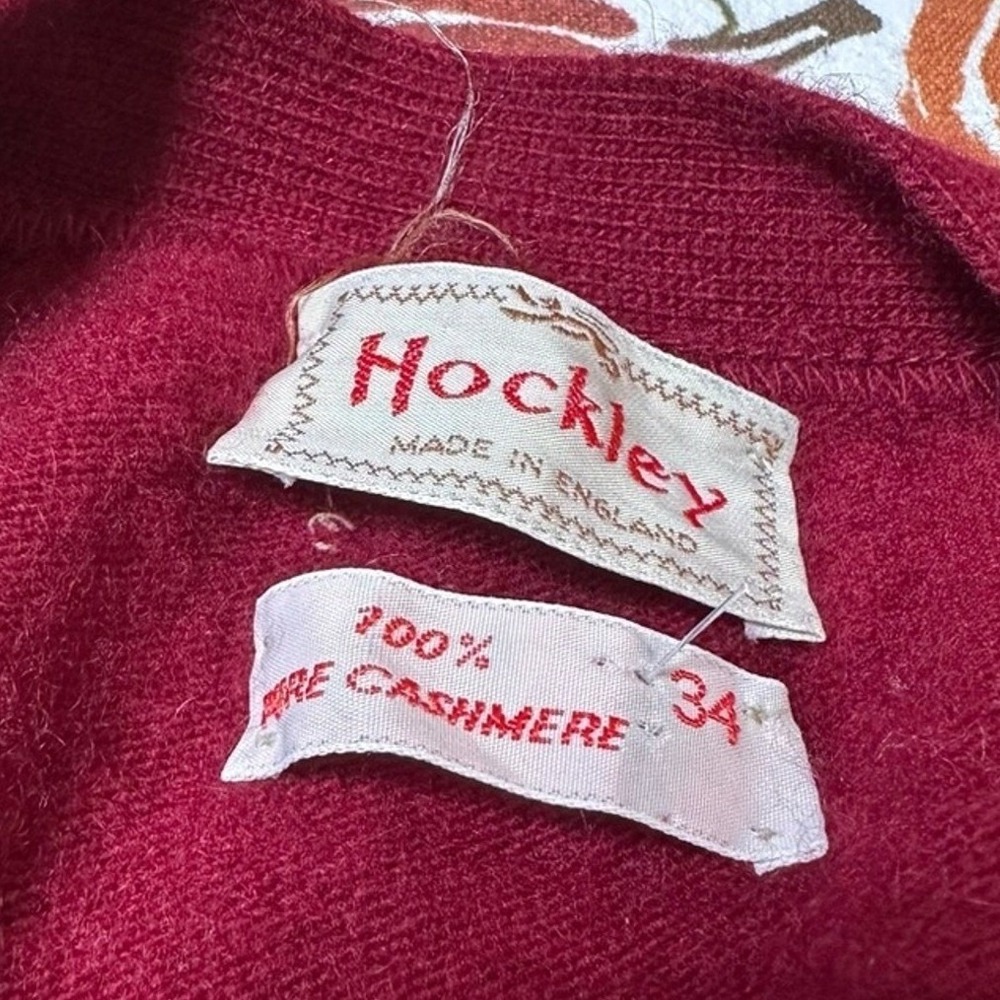VTG 100% Cashmere Cardigan Sweater Women's Small Red Button Front Luxurious Soft - Picture 3 of 8